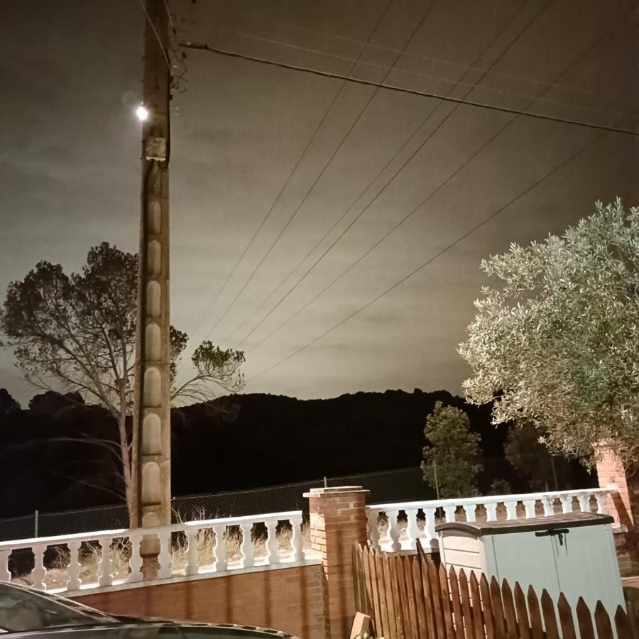 Casa Kintsugi Hotel Masquefa Bagian luar foto
