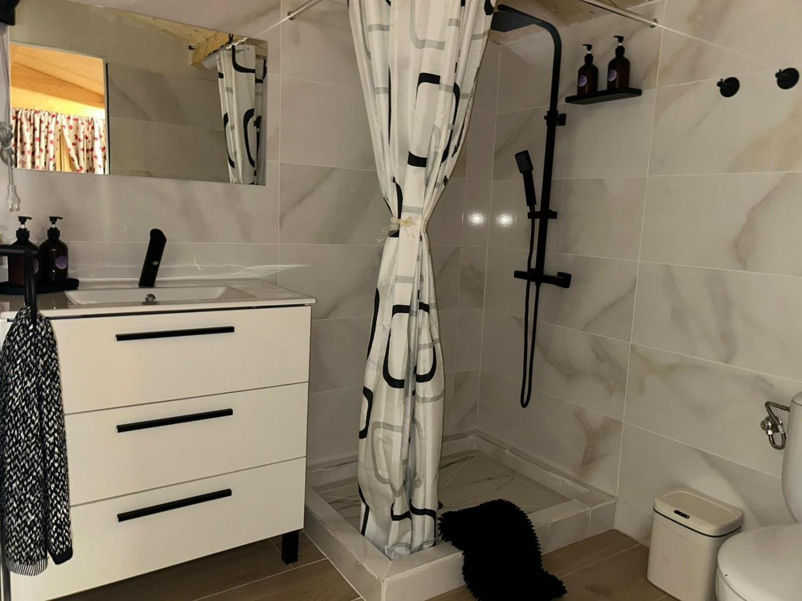 Casa Kintsugi Hotel Masquefa Bagian luar foto