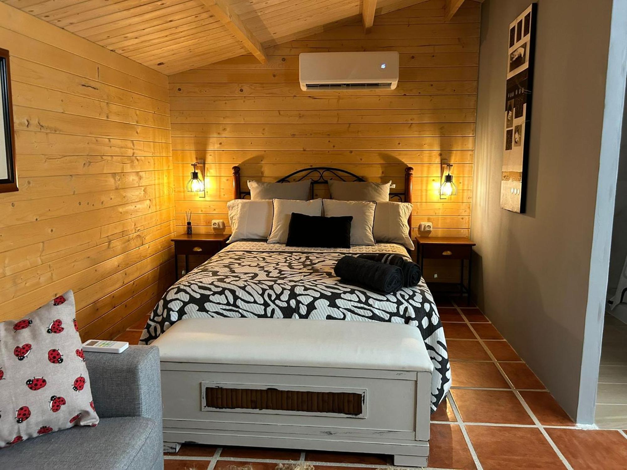 Casa Kintsugi Hotel Masquefa Bagian luar foto